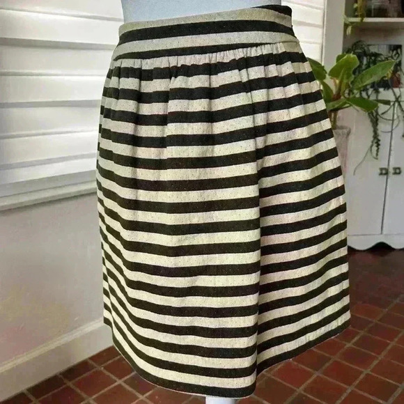 NWT - Anthropologie Hoss Intropia Printed Mini Skirt - Size 34 - Picture 1 of 8